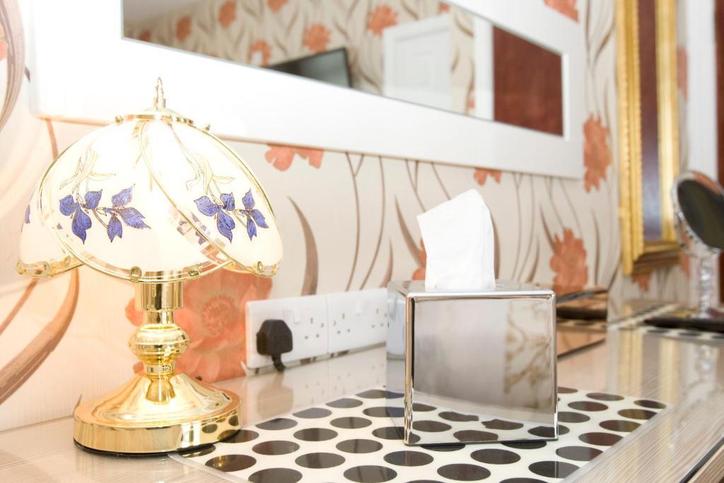 Valentine Lodge Over 21 Adult Couples Only Μπλάκπουλ Δωμάτιο φωτογραφία