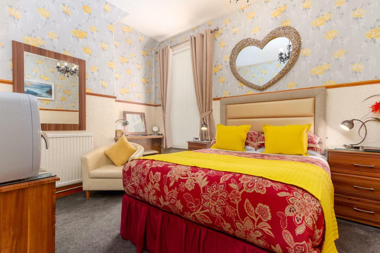 Valentine Lodge Over 21 Adult Couples Only Μπλάκπουλ Εξωτερικό φωτογραφία