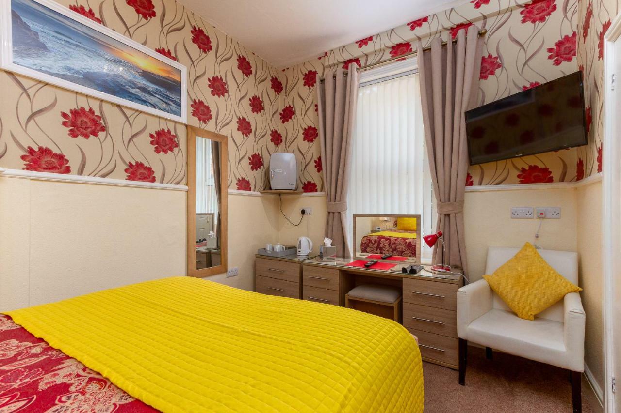 Valentine Lodge Over 21 Adult Couples Only Μπλάκπουλ Εξωτερικό φωτογραφία
