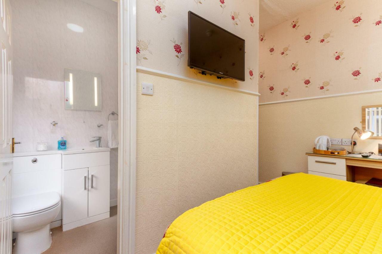 Valentine Lodge Over 21 Adult Couples Only Μπλάκπουλ Εξωτερικό φωτογραφία